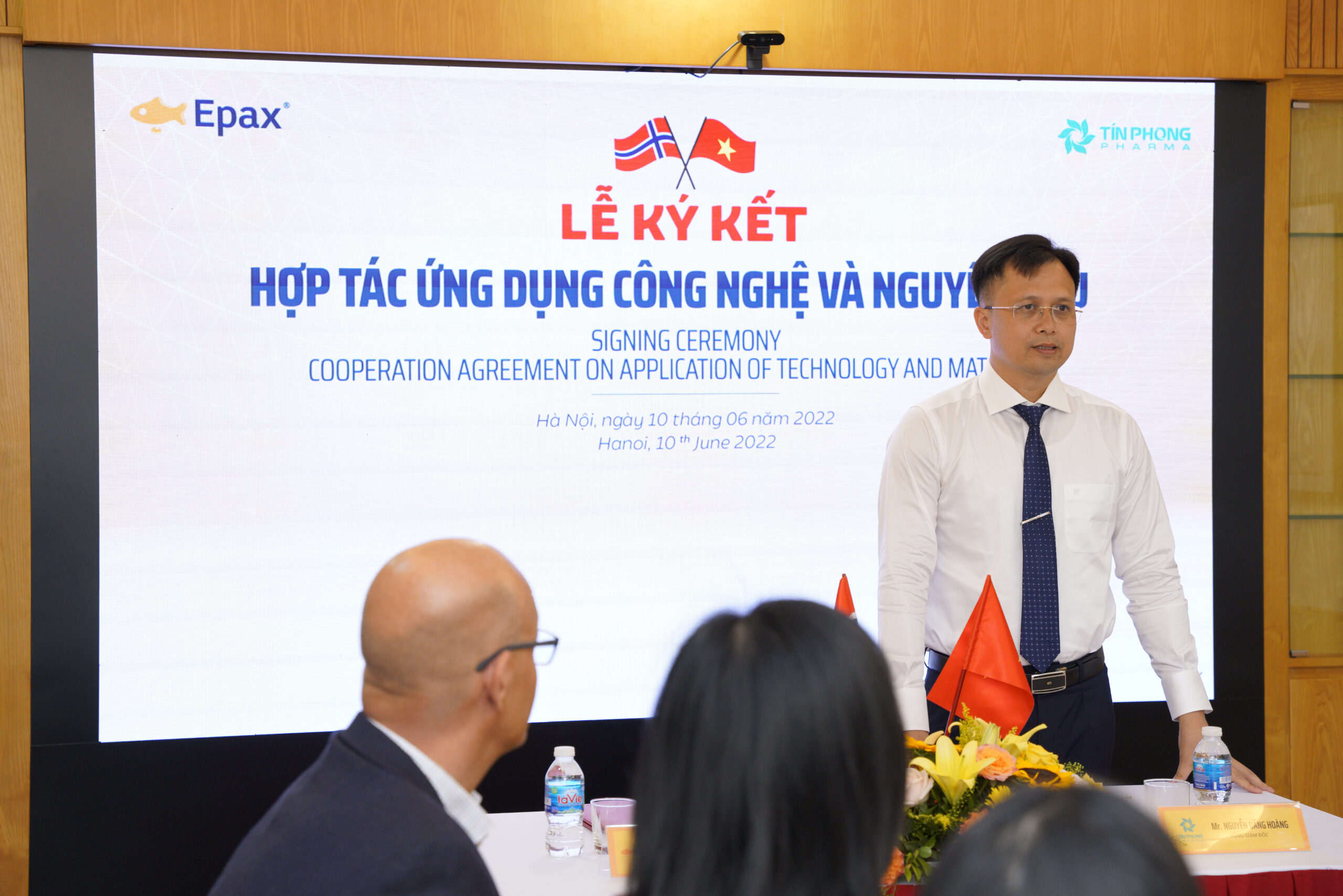 Ông Nguyễn Đăng Hoàng - Giám đốc Công ty Cổ phần Dược phẩm Tín Phong chia sẻ trong buổi lễ
